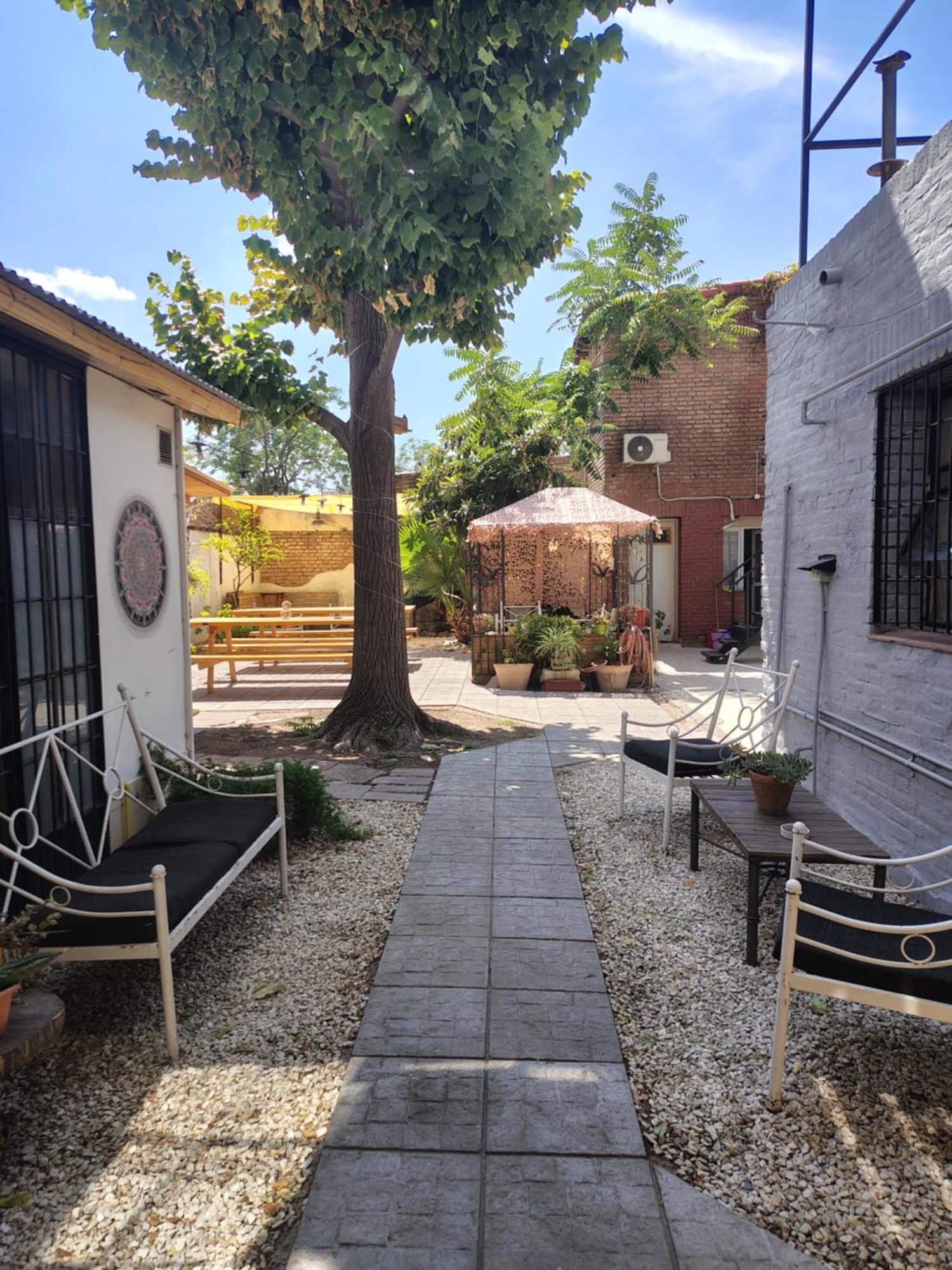 Mora Hostel Mendoza Eksteriør bilde
