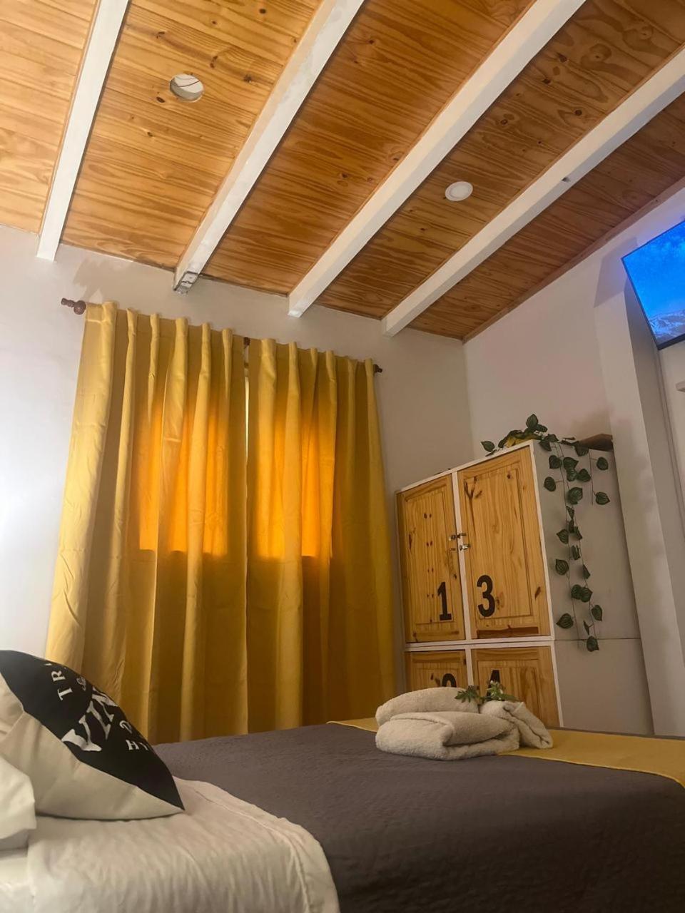 Mora Hostel Mendoza Eksteriør bilde